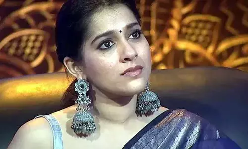 చాలా ఇబ్బందుల్లో ఉన్నాను.. కుంగిపోతున్నానంటూ రష్మి ఎమోషనల్ పోస్ట్.. అసలేం జరిగిందంటే?