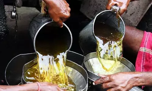 యథేచ్ఛగా కల్తీ నూనెల వ్యాపారం.. అయోమయంలో ప్రజల పరిస్థితి!