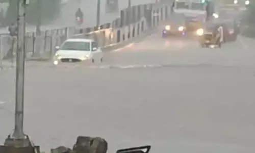 అల్గునూర్ రాజీవ్ రహదారిపై వరద బీభత్సం