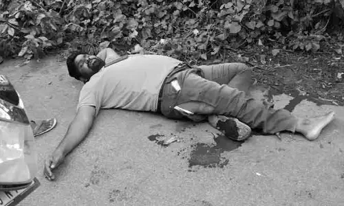 దొండపాడు వద్ద రోడ్డు ప్రమాదం.. ఒకరికి తీవ్ర గాయాలు