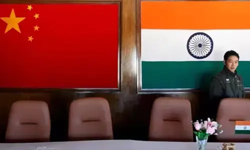 China: చైనా పౌరులకు భారత్ టూరిస్ట్ వీసాలు.. ఐదేళ్ల తర్వాత గ్రీన్ సిగ్నల్