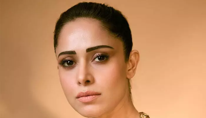 ఐదు నిమిషాలు వాడుకుంటాం అని హీరోలను అడుకోవాల్సి వస్తుంది..బాలీవుడ్ బ్యూటీ షాకింగ్ కామెంట్స్ ఐదు నిమిషాలు వాడుకుంటాం అని హీరోలను అడుకోవాల్సి వస్తుంది..బాలీవుడ్ బ్యూటీ షాకింగ్ కామెంట్స్