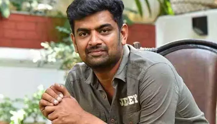 కింగ్డమ్ సినిమాలో అదే హైలైట్..లీక్ చేసిన డైరెక్టర్ కింగ్డమ్ సినిమాలో అదే హైలైట్..లీక్ చేసిన డైరెక్టర్