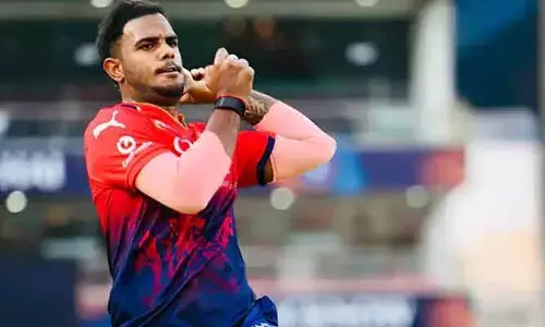 ఆర్సీబీ స్టార్ బౌలర్‌పై పోక్సో కేసు నమోదు.. రెండేళ్లుగా అత్యాచారమంటూ ఫిర్యాదు!