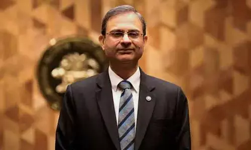 బ్రేకింగ్.. వడ్డీరేట్లపై ఆర్‌బీఐ కీలక ప్రకటన.. లోన్లు కట్టే వారికి నో రిలీఫ్