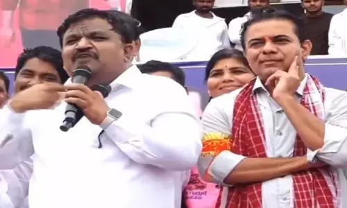 రేవంత్ రెడ్డి గొంతులో వీరమల్లు ముల్లు దిగింది: దేశపతి శ్రీనివాస్