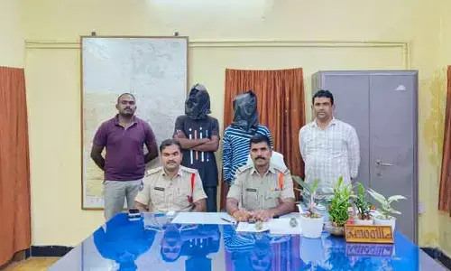 గంజాయి విక్రయిస్తున్న యువకులు అరెస్ట్