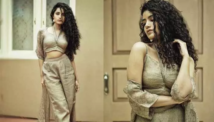 నెక్స్ట్ మంత్ నన్ను కూడా ఇలా ఈ అవతారంలో చూడోచ్చు.. అనుపమ షాకింగ్ పోస్ట్ నెక్స్ట్ మంత్ నన్ను కూడా ఇలా ఈ అవతారంలో చూడోచ్చు.. అనుపమ షాకింగ్ పోస్ట్