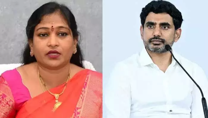 రోడ్డు ప్రమాదంలో ఇద్దరు డీఎస్పీల దుర్మరణం.. హోంమంత్రి అనిత, మంత్రి లోకేష్ దిగ్భ్రాంతి రోడ్డు ప్రమాదంలో ఇద్దరు డీఎస్పీల దుర్మరణం.. హోంమంత్రి అనిత, మంత్రి లోకేష్ దిగ్భ్రాంతి