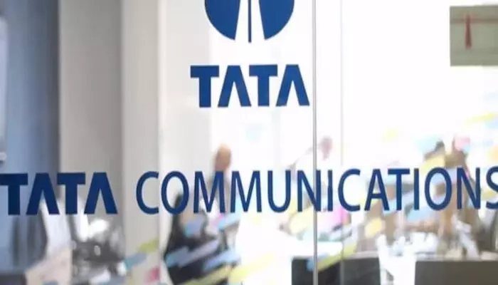 Telecom Department: టాటా కమ్యూనికేషన్స్కు రూ. 7,800 కోట్ల డిమాండ్ నోటీసు ఇచ్చిన టెలికాం శాఖ Telecom Department: టాటా కమ్యూనికేషన్స్కు రూ. 7,800 కోట్ల డిమాండ్ నోటీసు ఇచ్చిన టెలికాం శాఖ