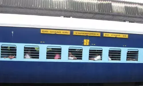 ప్రమాదానికి గురైన కన్యాకుమారి-ముంబై ఎక్స్‌ప్రెస్‌‌