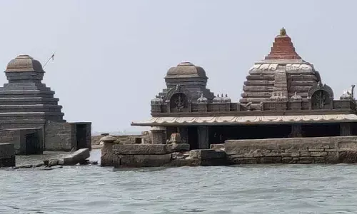 ఘాట్ బోట్ల వద్ద బైరెడ్డి, మాండ్ర వర్గీయుల మధ్య విభేదాలు