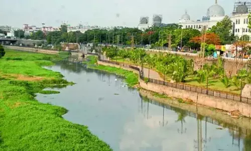 మూసీతీరం..దందాలకు కేంద్రం!