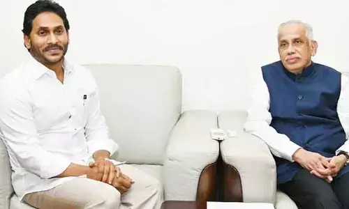 ఏపీ గవర్నర్‌ను కలిసిన మాజీ సీఎం జగన్