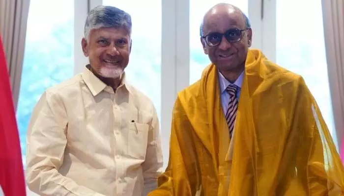 సింగపూర్ దేశాధ్యక్షుడితో చంద్రబాబు భేటీ సింగపూర్ దేశాధ్యక్షుడితో చంద్రబాబు భేటీ