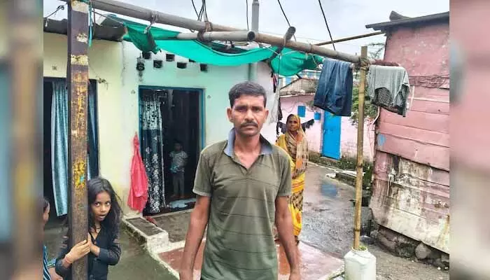మానవత్వాన్ని కాపాడలేకపోయిన పేదరికం.. సహాయం చేసినందుకు జైలుశిక్ష మానవత్వాన్ని కాపాడలేకపోయిన పేదరికం.. సహాయం చేసినందుకు జైలుశిక్ష