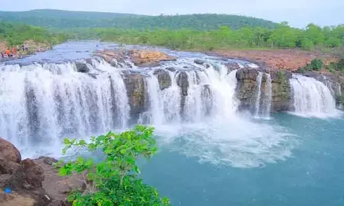 ప్రకృతి ప్రేమికులకు తీపికబురు.. బొగత జలపాతం సందర్శనకు అనుమతి