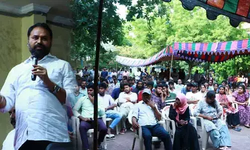 నిరుద్యోగుల్లారా.. వారిని సీఎం వద్దకు తీసుకెళ్తా! లైబ్రరీ మీటింగ్‌పై ఎమ్మెల్సీ అద్దంకి దయాకర్ ట్వీట్
