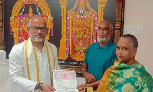 శ్రీవారిపై అపారభక్తిని చాటుకున్న హైదరాబాద్ దంపతులు.. స్వామికి విరాళంగా ఇల్లు
