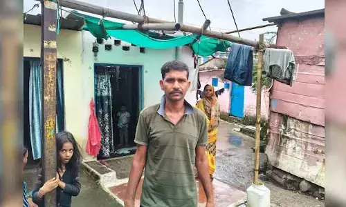 మానవత్వాన్ని కాపాడలేకపోయిన పేదరికం.. సహాయం చేసినందుకు జైలుశిక్ష