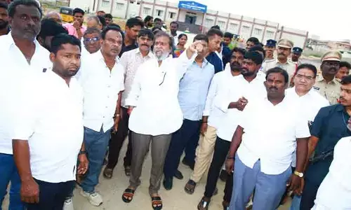 అందోలులో మంత్రి దామోదర్‌ రాజనర్సింహ పర్యటన