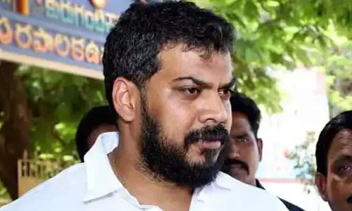 నెల్లూరు జైలుకు చేరుకున్న వైఎస్ జగన్.. మాజీ మంత్రి అనిల్ కీలక వ్యాఖ్యలు