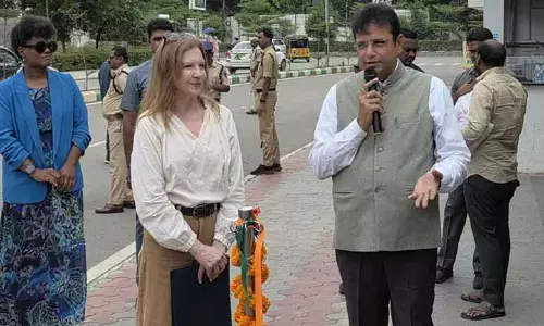 Jennifer Larson: జెన్నిఫర్ లార్సన్‌కు మంత్రి శ్రీధర్ బాబు ఆత్మీయ వీడ్కోలు