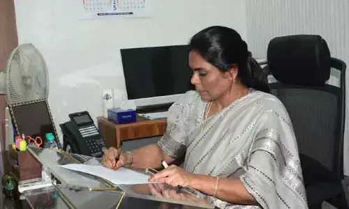 అలుగు వర్షిణికి అదనపు బాధ్యతలు
