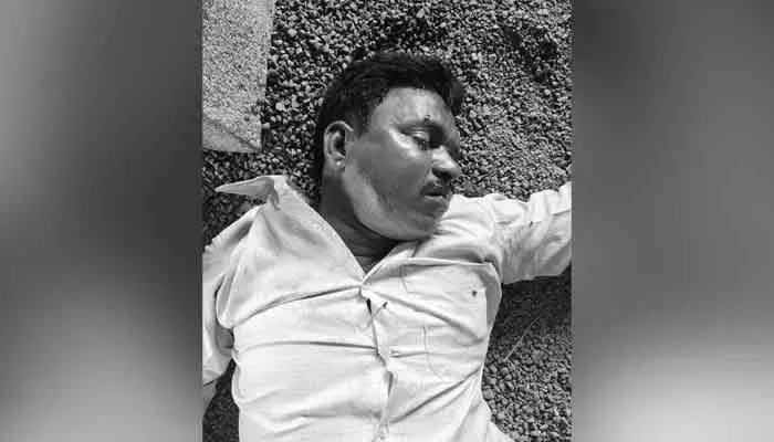 వైన్స్ పర్మిట్ రూమ్లో మద్యం తాగుతూ వ్యక్తి మృతి వైన్స్ పర్మిట్ రూమ్లో మద్యం తాగుతూ వ్యక్తి మృతి