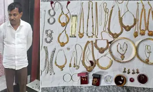 జీతం రూ.15 వేలు.. ఆస్తులు రూ.30 కోట్లు.. అధికారుల సోదాల్లో షాకింగ్ విషయాలు