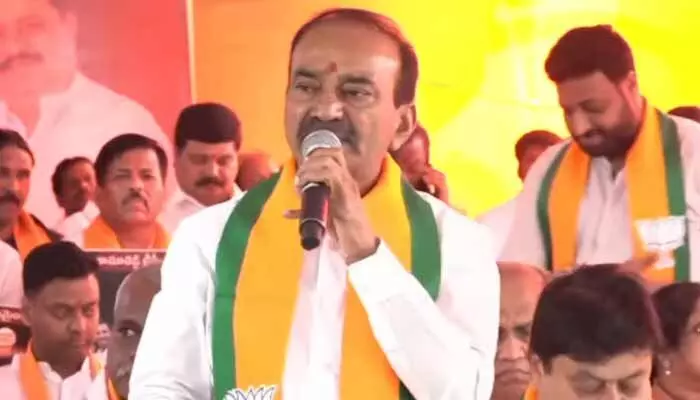 Eatala: ఎవరి చెవిలో పువ్వు పెడుతున్నావ్? రేవంత్ రెడ్డిపై ఈటల ఫైర్ Eatala: ఎవరి చెవిలో పువ్వు పెడుతున్నావ్? రేవంత్ రెడ్డిపై ఈటల ఫైర్