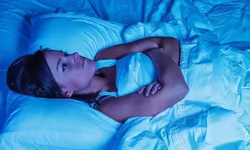 Health : అర్ధ రాత్రి దాటినా మేల్కొని ఉంటున్నారా..? మీ శరీరంలో, ప్రవర్తనలో వచ్చే మార్పులివే..