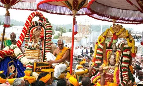 శ్రీ‌వారి బ్ర‌హ్మోత్స‌వాలు... అధికారులకు కీలక ఆదేశాలు