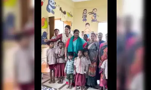 పేదరికాన్ని అంతం చేసే ఆయుధం చదువు ఒక్కటే : సీతక్క