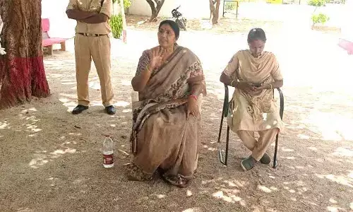 భద్రాచలం దేవాలయం ఈవో రమాదేవిపై బదిలీ వేటు