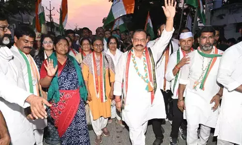 కాంగ్రెస్ పోరాటానికి మద్దతు ఇవ్వండి : జనహిత పాదయాత్రలో మీనాక్షి నటరాజన్