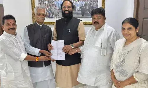 చెరువుల పరిరక్షణకు సమగ్రమైన పాలసీ అవసరం : ఉత్తమ్ కుమార్ రెడ్డితో రైతు కమిషన్