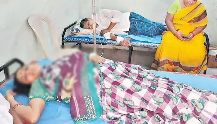 కలుషిత నీరు కలకలం.. 22 మందికి వాంతులు విరేచనాలు కలుషిత నీరు కలకలం.. 22 మందికి వాంతులు విరేచనాలు