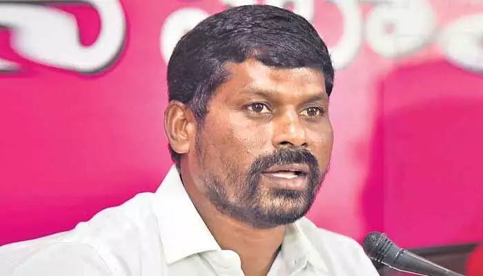 ‘నా ఓటమికి కారణం ఆ ఇన్సిడెంటే’.. కుండబద్దలు కొట్టిన గువ్వల బాలరాజు ‘నా ఓటమికి కారణం ఆ ఇన్సిడెంటే’.. కుండబద్దలు కొట్టిన గువ్వల బాలరాజు