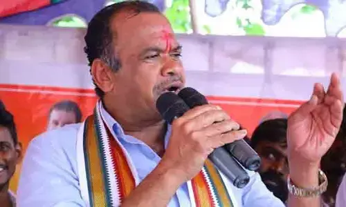 ముచ్చటే లేదు.. బనకచర్లను అడ్డుకుంటాం: మంత్రి కోమటి‌రెడ్డి హాట్ కామెంట్స్
