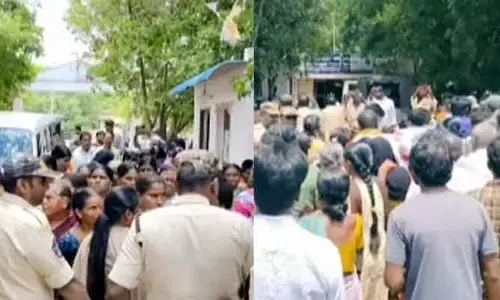 వరిగుంటపాడులో ఉద్రిక్తత.. పోలీస్ స్టేషన్‌లోకి చొచ్చుకెళ్లిన నిరసనకారులు