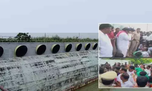 కన్నెపల్లి పంపహౌస్ వద్ద ఉద్రిక్తత.. బీఆర్ఎస్ శ్రేణులు, పోలీసుల మధ్య తోపులాట
