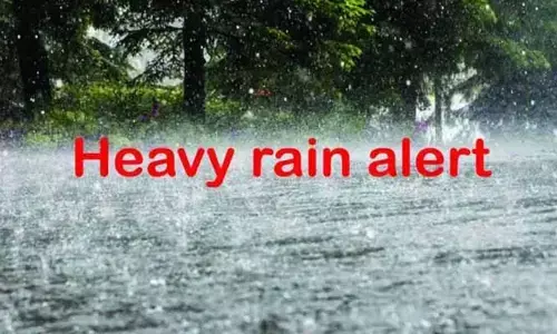 Heavy Rains:తెలుగు రాష్ట్రాలకు రెయిన్ అలర్ట్.. ఈ జిల్లాల్లో భారీ వర్షాలు