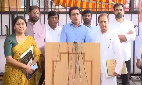 పేప‌ర్ బ్యాలెట్ విధానంలోనే ఎన్నిక‌లు నిర్వ‌హించాలి.. ఎన్నికల సంఘానికి కేటీఆర్ విజ్ఞప్తి