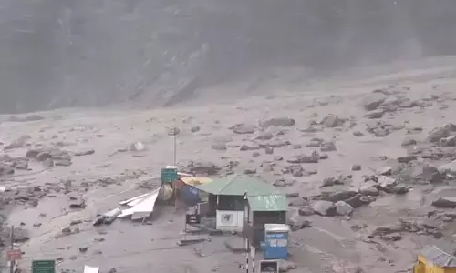 Uttarakhand: ధరాలీలో జల విలయం.. రంగంలోకి భారత సైన్యం
