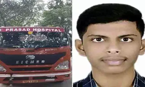 వాటర్ ట్యాంకర్ ఢీకొని విద్యార్థి మృతి.. నెటిజన్ల ఆగ్రహం