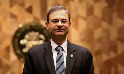 ఆర్‌బీఐ రెపోరేట్లు యథాతథం.. సమీక్ష నిర్ణయాలను వెల్లడించిన గవర్నర్ సంజయ్