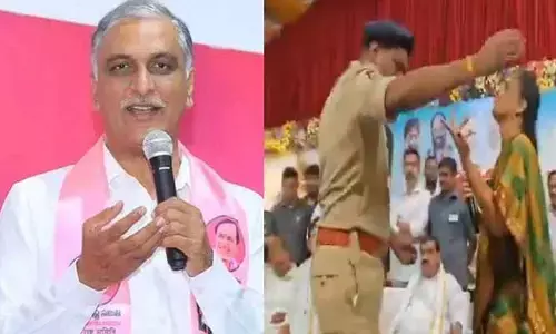 స్టేజీమీద మాజీ హోంమంత్రికి అవమానం.. తీవ్రంగా ఖండించిన హరీష్ రావు