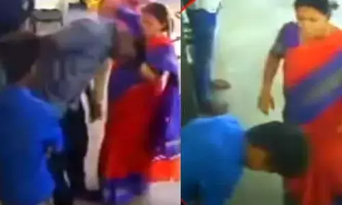 ప్రార్థనా సమావేశానికి ఆలస్యం..  విద్యార్థులపై దాడి చేసిన ప్రిన్సిపల్