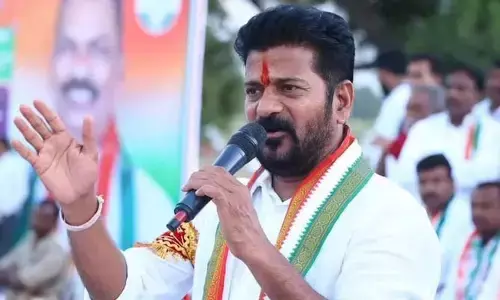 CM Revanth Reddy: అడ్డొస్తే మరణశాసనమే.. ఢిల్లీ ధర్నాలో బీజేపీ, బీఆర్ఎస్ పై రేవంత్ రెడ్డి నిప్పులు